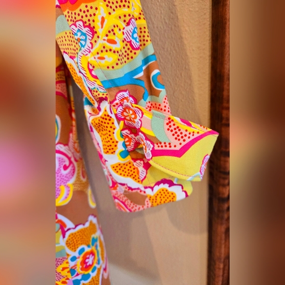 Colorful light jacket by Harve Benard. Women's 4P. Tailored. - Picture 10 of 13